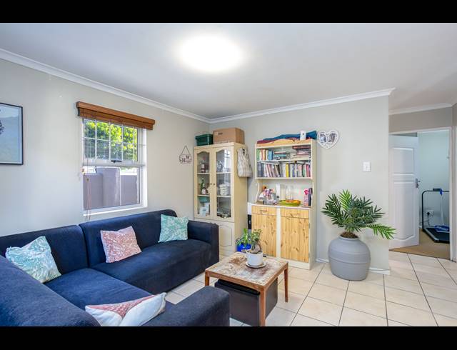 2 BEDROOM APARTMENT SOLD IN PLUMSTEAD
